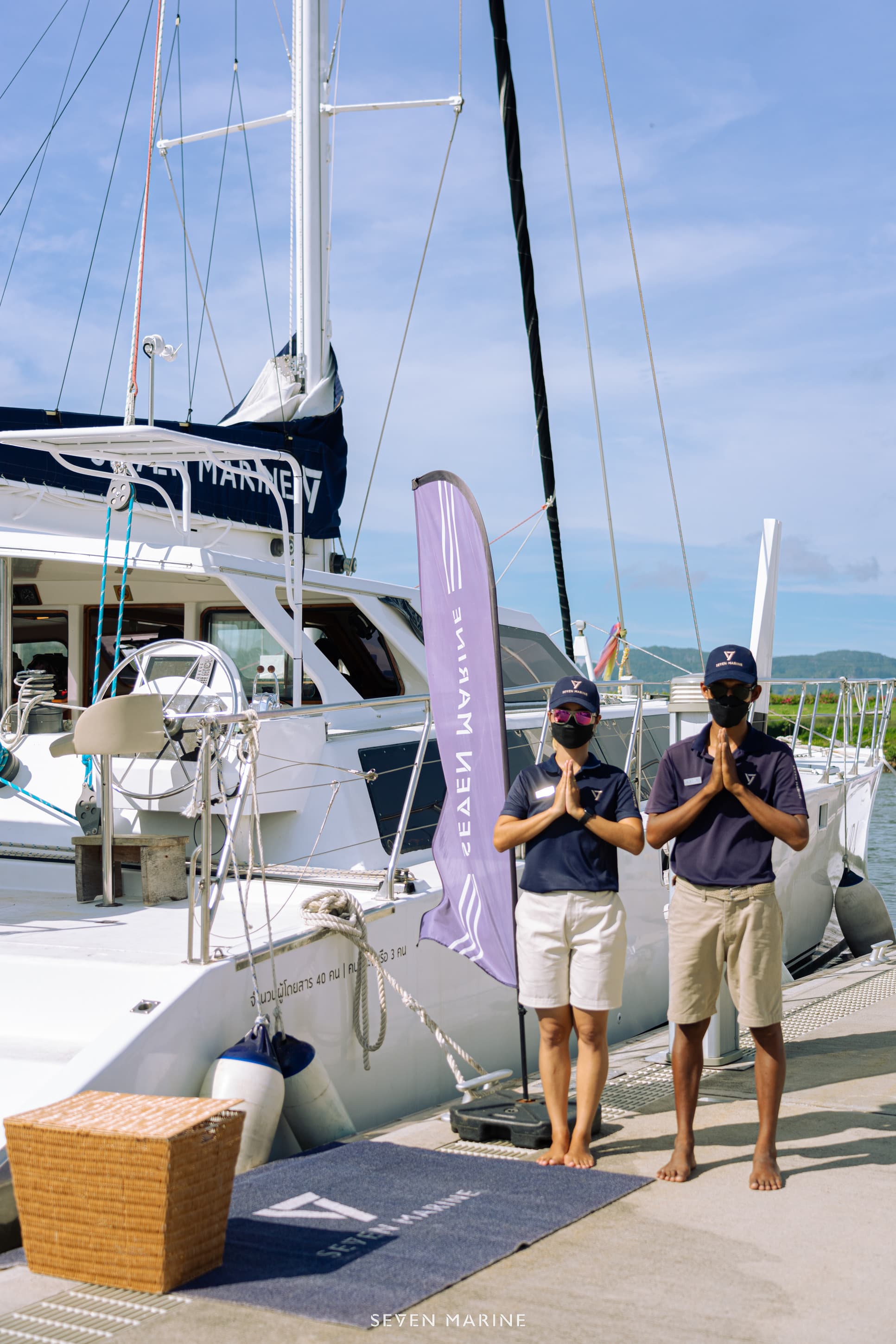 ECHIPAJ PROFESIONIST